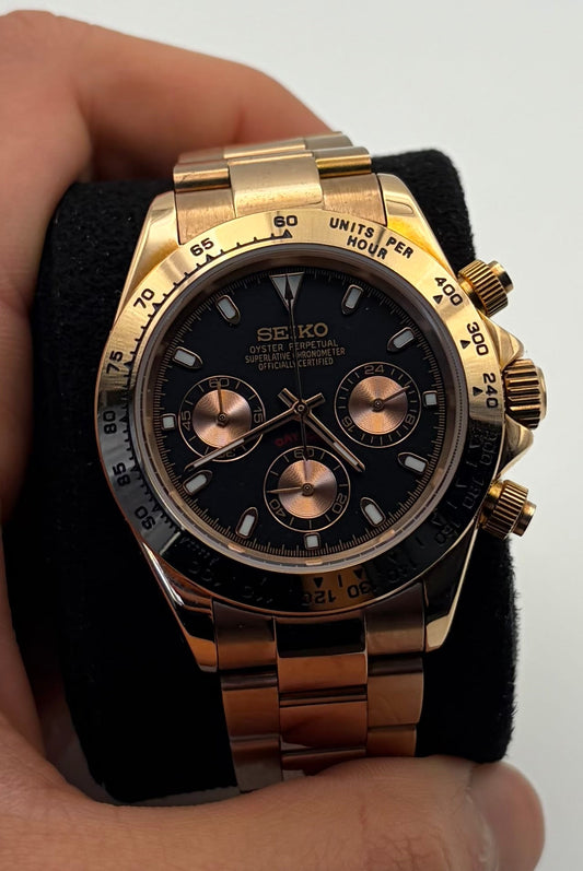Daytona Rose Gold Black dial Seiko Mod — Détail cadran