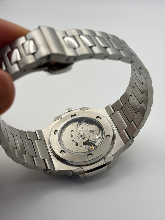 Nautilus Green Open heart Seiko Mod — Détail cadran
