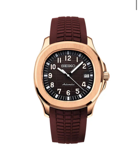 Rose Gold Chocolate brown Aquanaut Seiko Mod — Vue de face