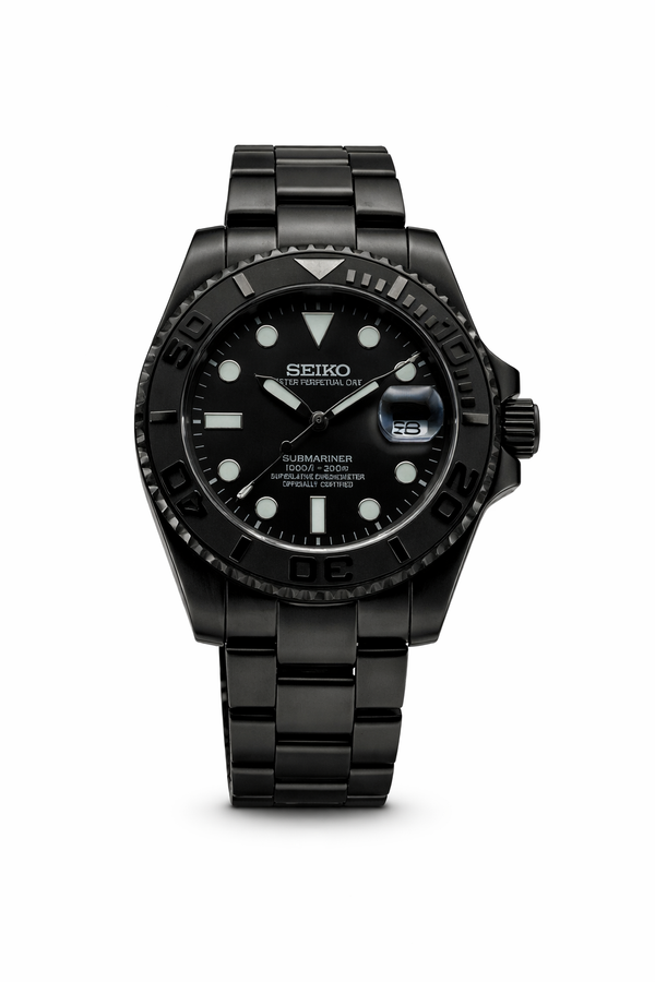 Submariner Triple Black Seiko Mod — Vue de face