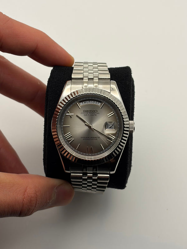 Seiko Mod Shadow Day-Date