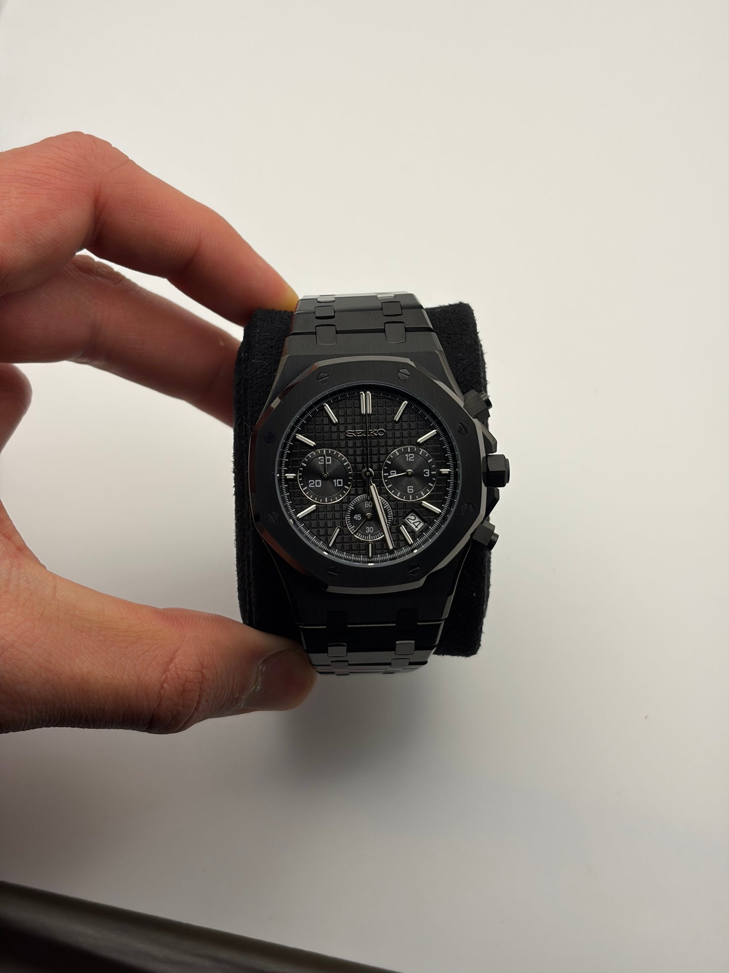 Royal Oak Chronograph Triple Black Seiko Mod — Au poignet