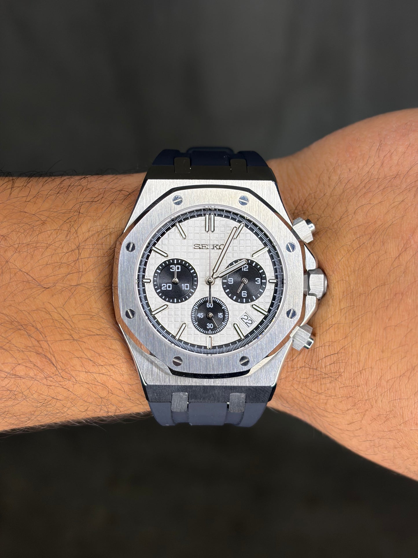 Silver Royal Oak Chronograph Seiko Mod — Au poignet