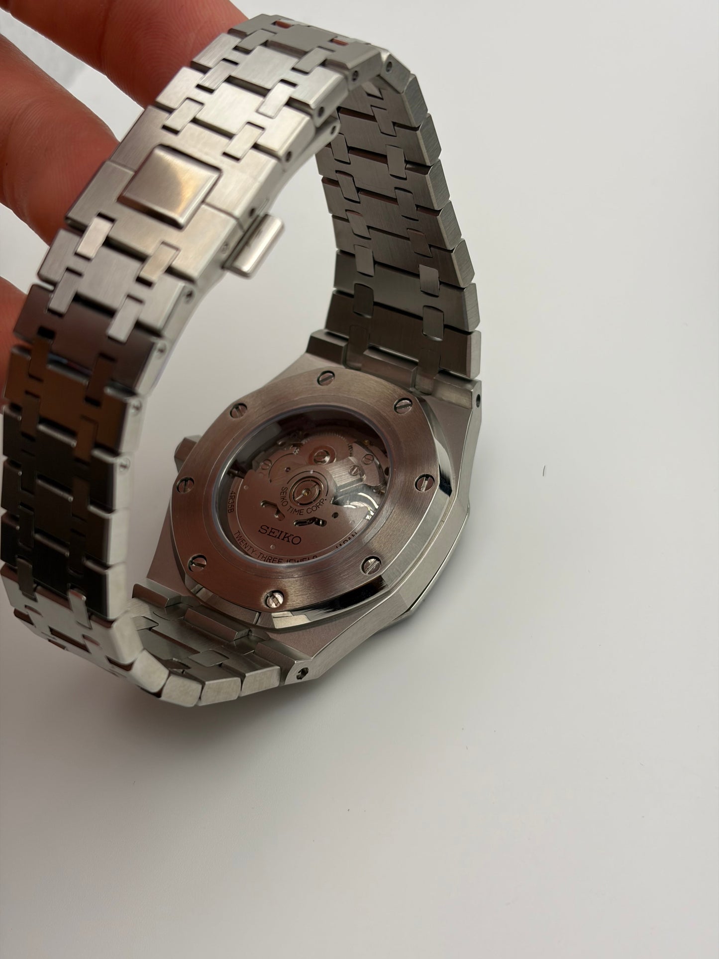 Cadran bleu dégradé Royal Oak Seiko Mod - Détail bracelet - Verre saphir