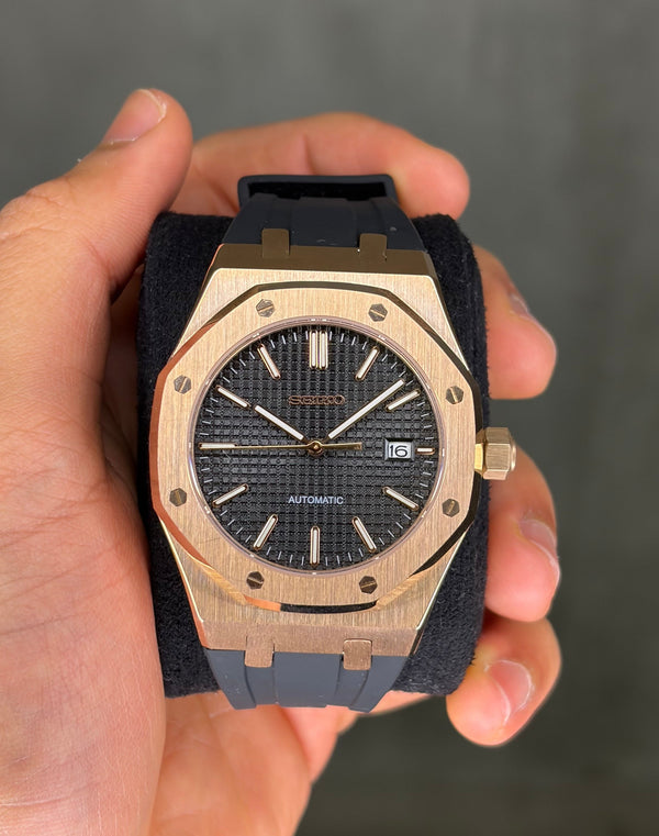 Royal Oak en or rose et cadran noir - Seiko Mod