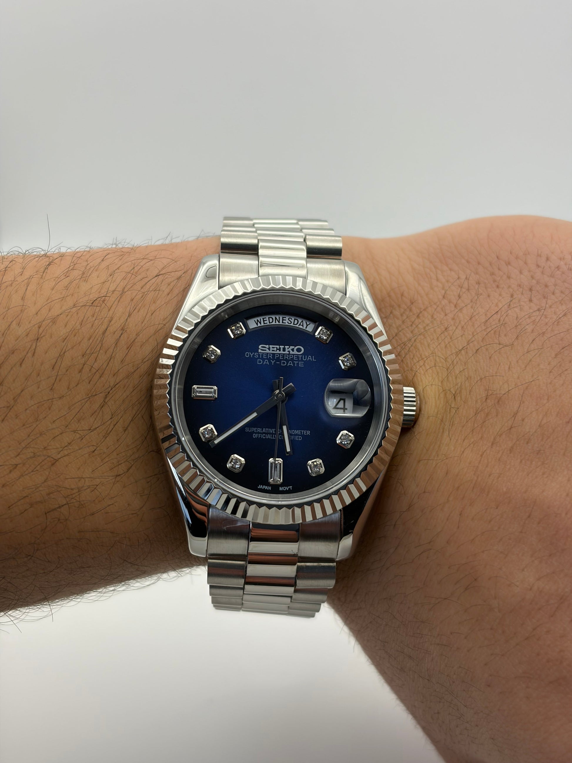 Daydate Midnight Blue Baguette Diamonds Seiko Mod — Au poignet