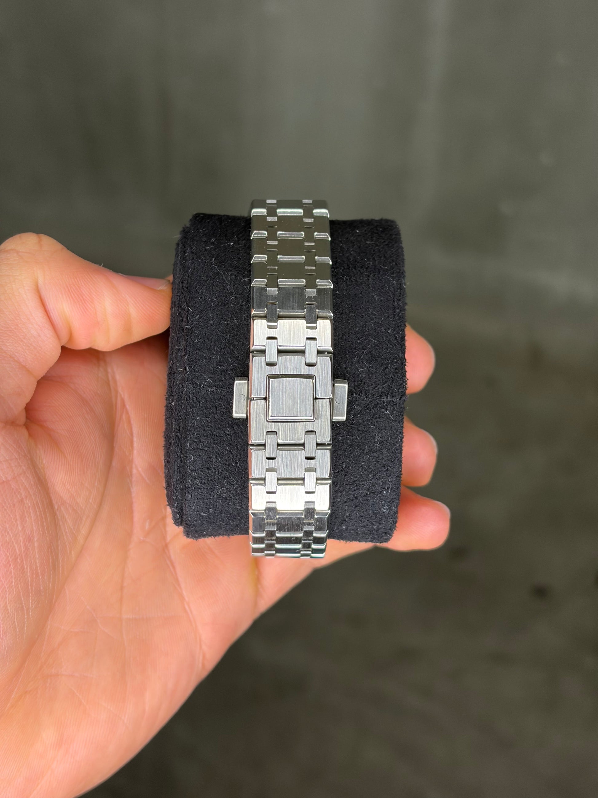Mini Royal Oak Diamond Bezel Seiko Mod — Vue arrière
