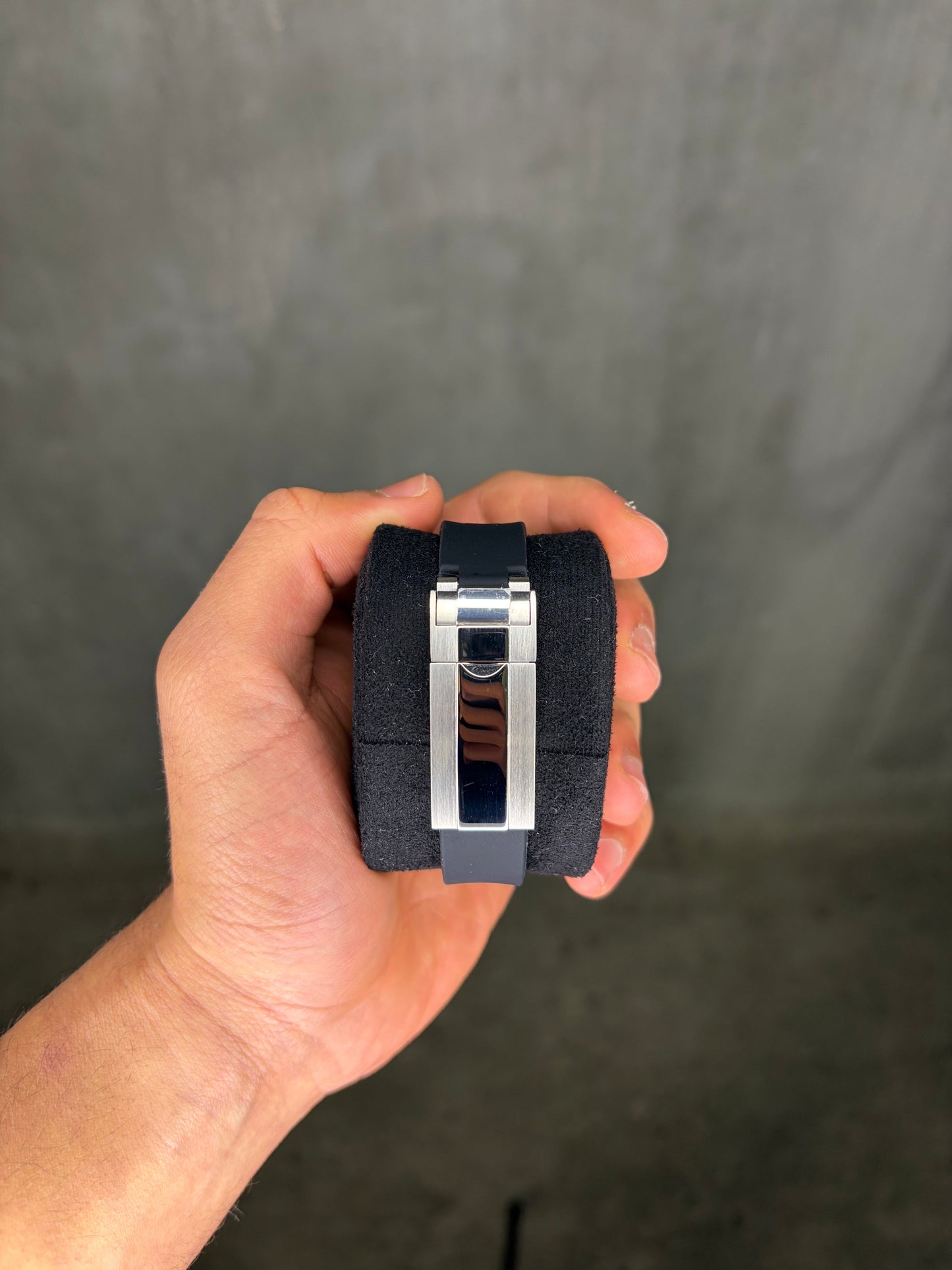 Yacht master Silver & Black Oysterflex Seiko Mod — Détail bracelet