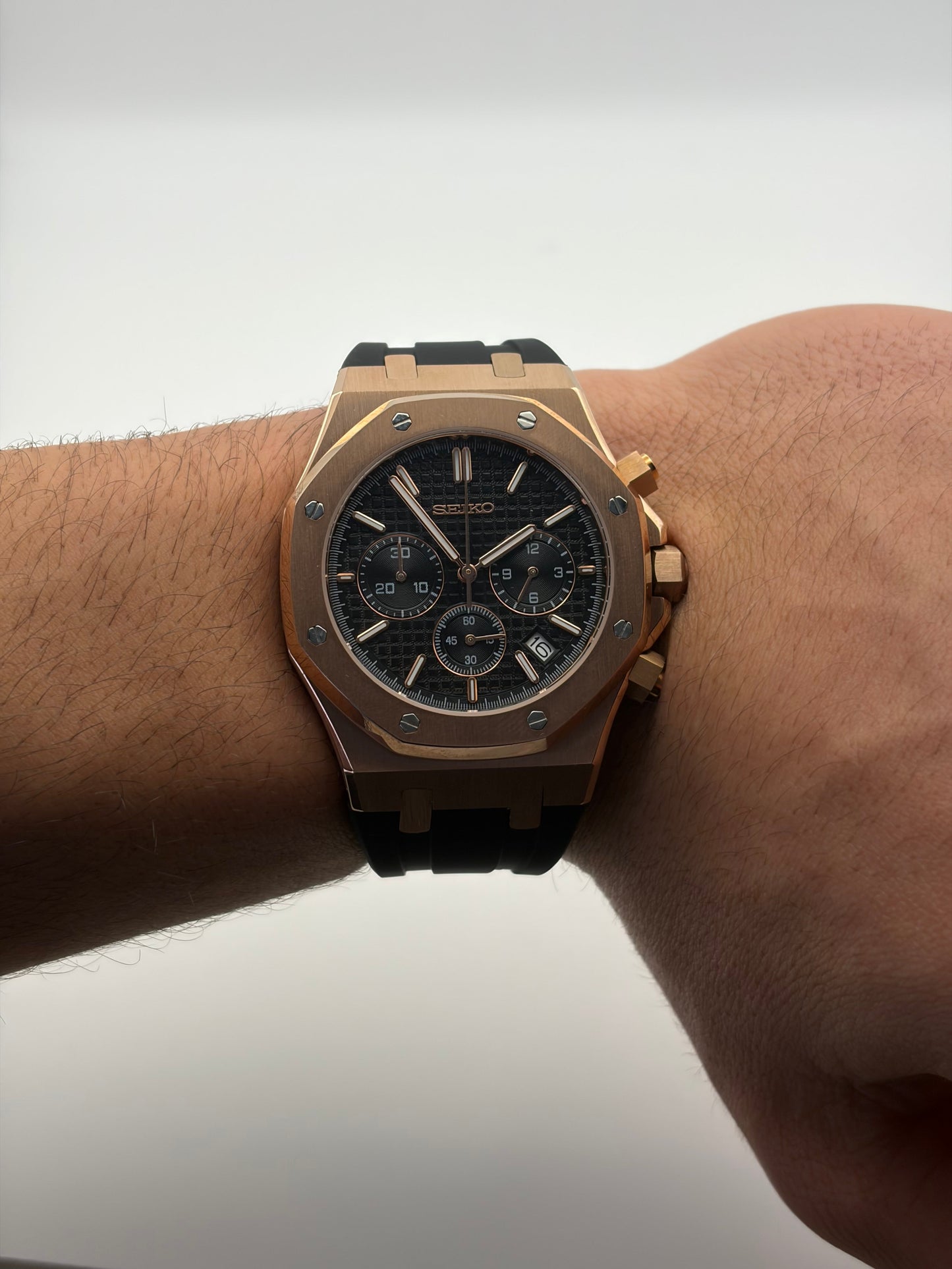 Royal Oak Rose Gold Chronograph Seiko Mod — Au poignet