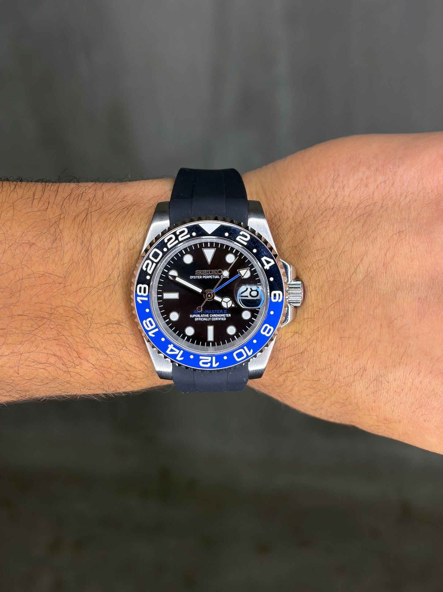 Batman GMT Master II oysterflex Seiko Mod — Détail bracelet