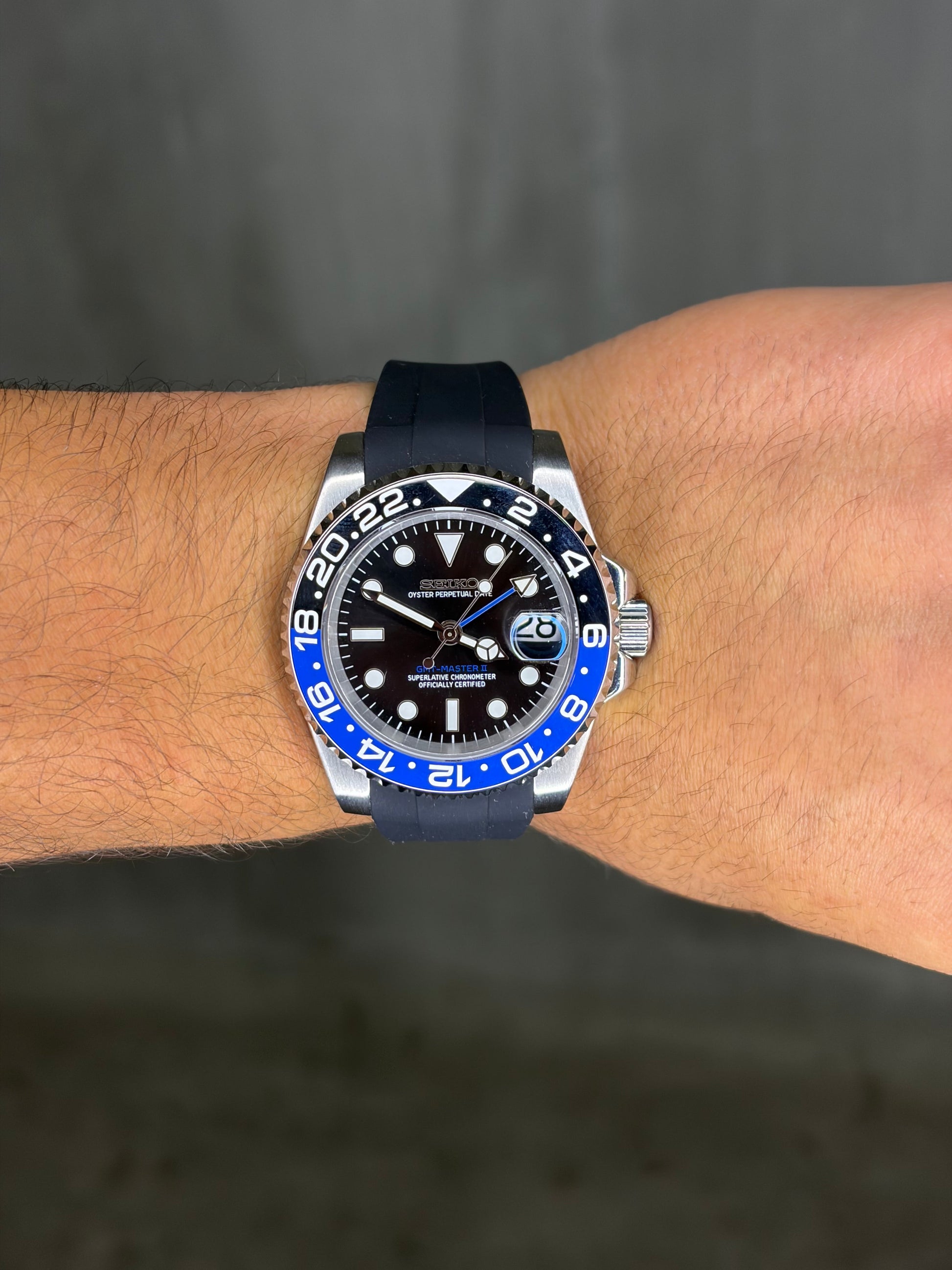Batman GMT Master II oysterflex Seiko Mod — Détail bracelet